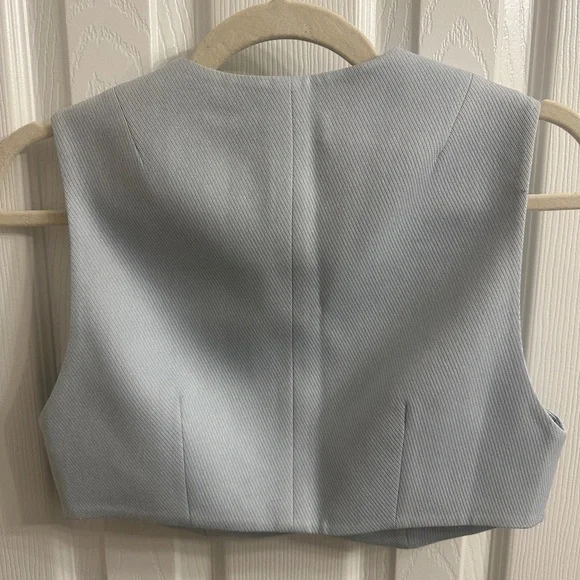 Aya Muse Auri Cropped Vest - Picture 4 of 4